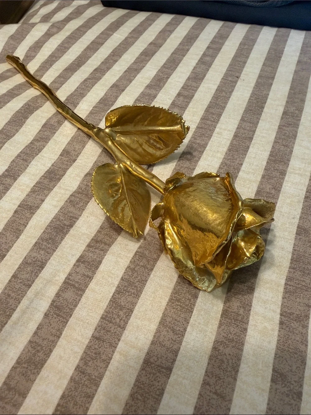 Forever Rose, Gold Decorative Metal Rose - Elegant Home Accent